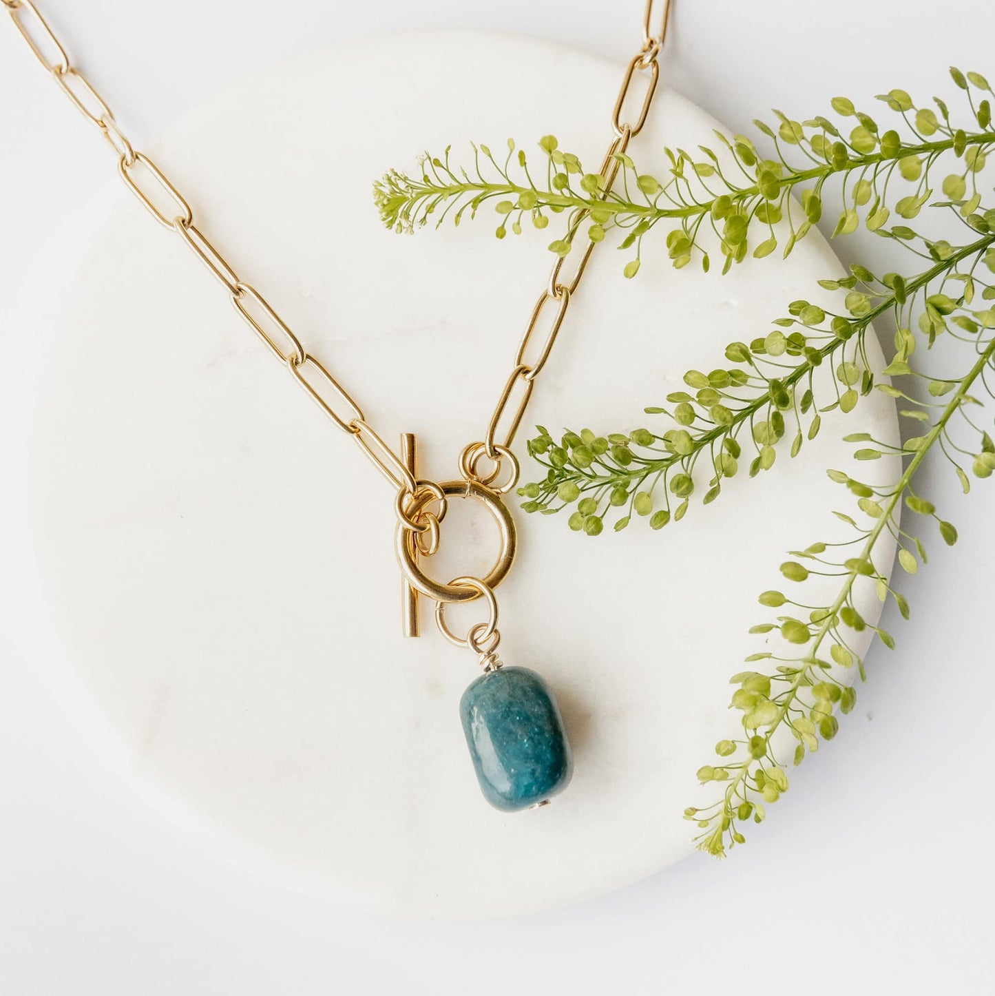 Gold Chain Pendant Necklace