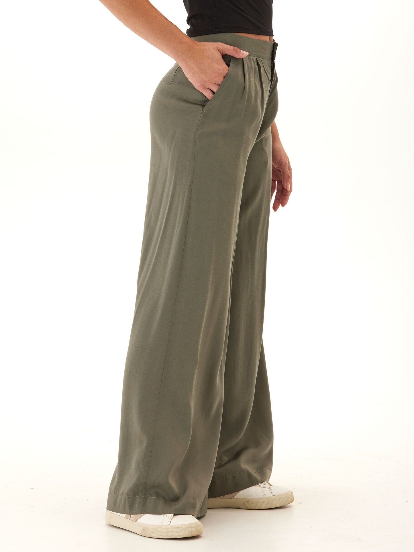 Samirah EcoVero Woven Pleated Wide Leg Pant