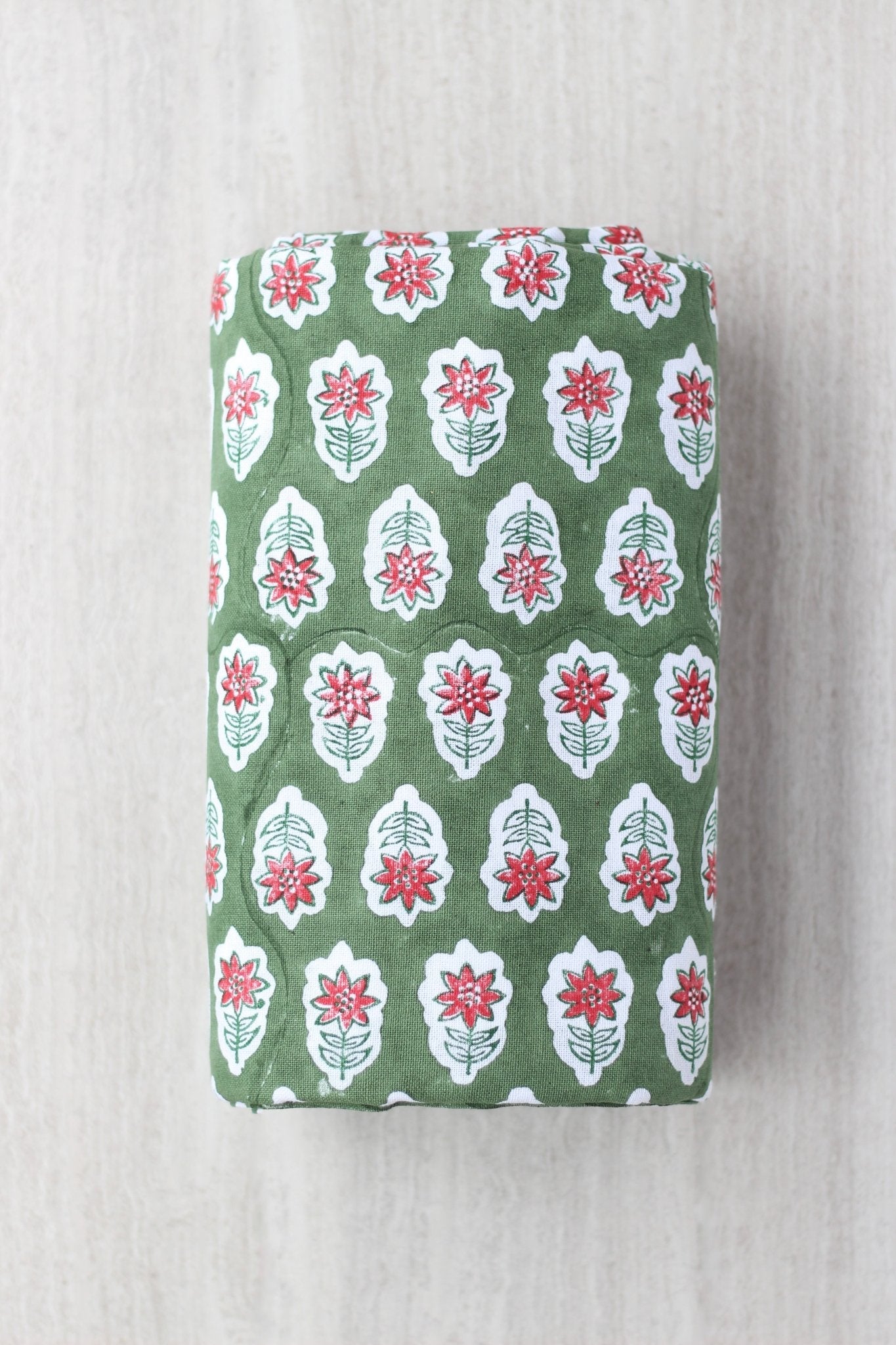 Table Runner - Poinsettia, Red & Sage