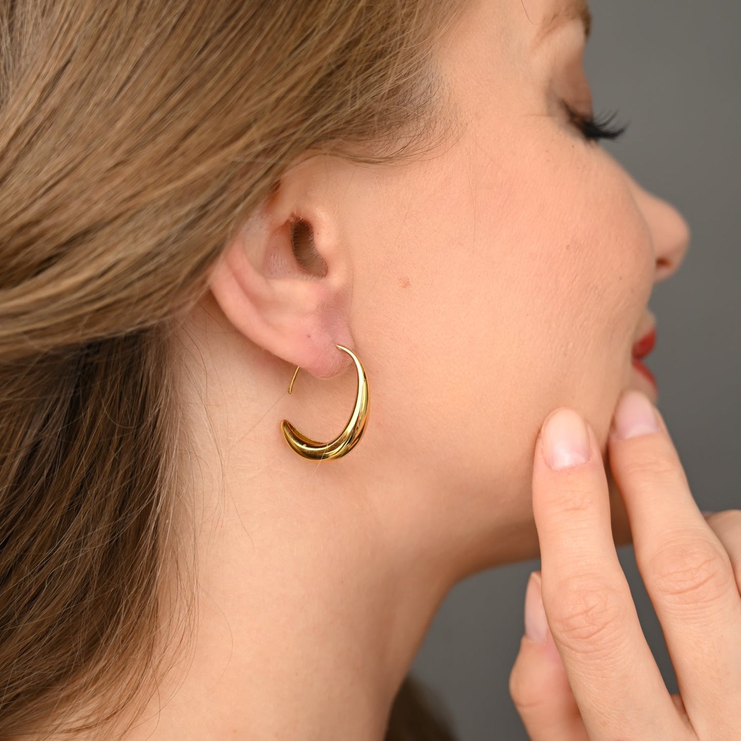 Crescent Moon Thread Drop Earrings in Gold