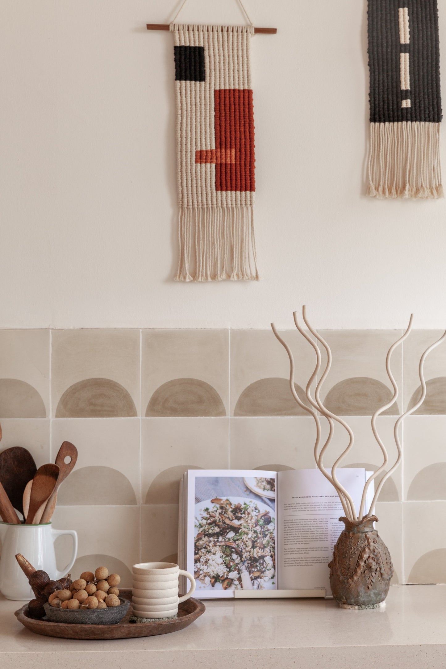 Rattan Wavy Reeds
