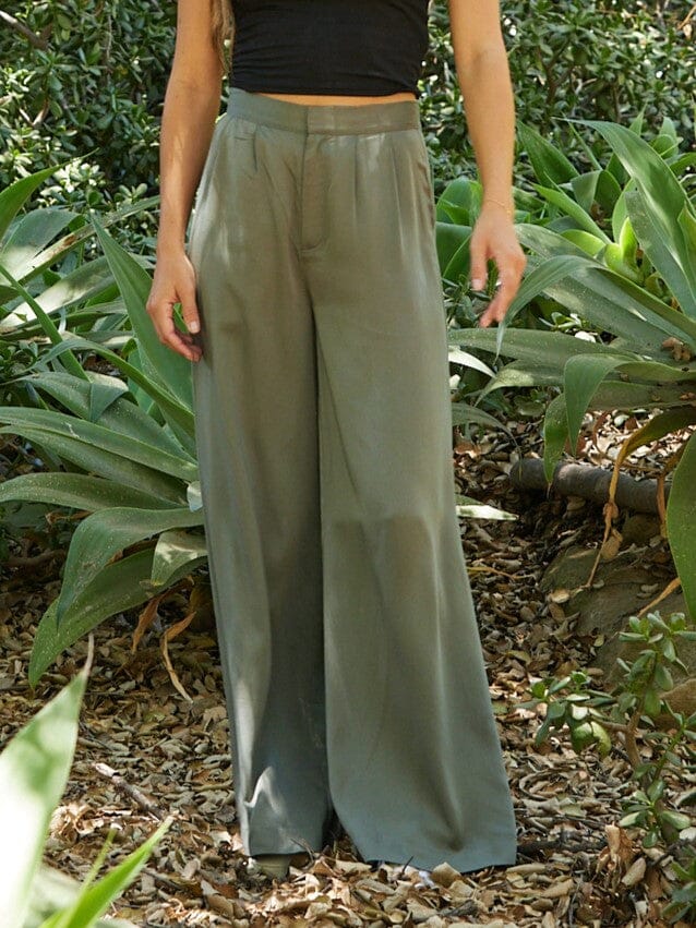 Samirah EcoVero Woven Pleated Wide Leg Pant