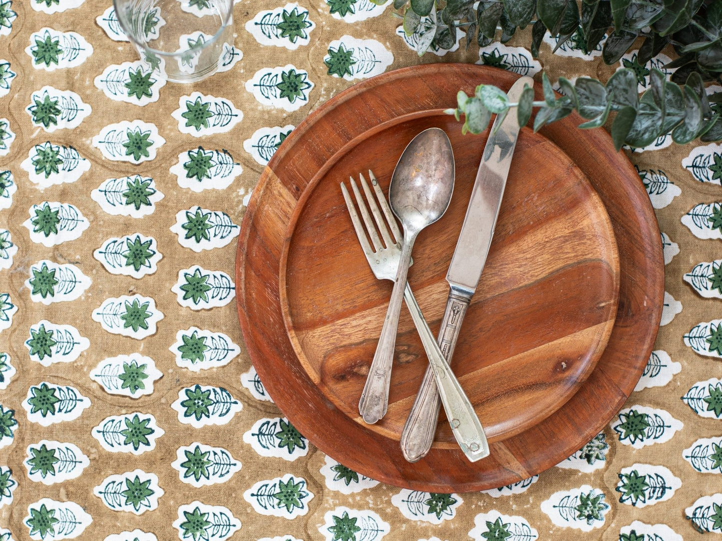 Table Throw (Ivory) - Poinsettia, Midnight, Chai, & Sage